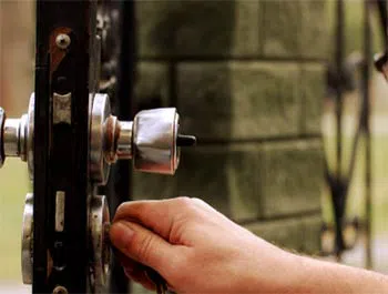 Tucson Locksmith Services Tucson, AZ 520-226-3048 - 08